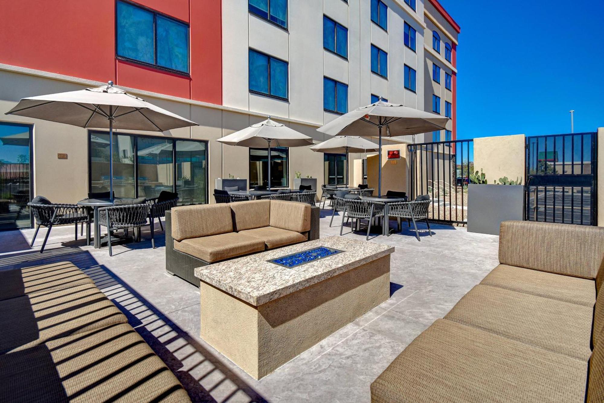 Fairfield Inn & Suites Las Vegas Airport South Exterior photo
